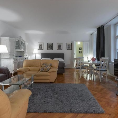 Apartman Carolinum براغ المظهر الخارجي الصورة